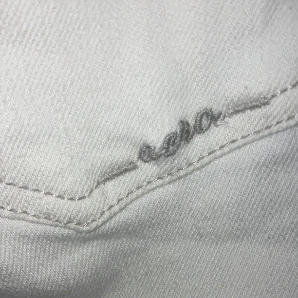 Aeropostale Cream or Bone Colored Skinny Ankle Cropped Jeans Versatile Fit - Picture 8 of 9